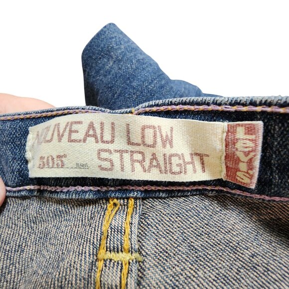 Levis Womens Nouveau Low Straight Cuffed Jeans Size 10 - Picture 3 of 4